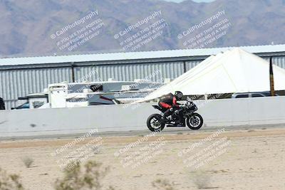media/Oct-05-2025-CVMA (Sun) [[beeef4f201]]/Race 10-Formula Lightweight Twins Shootout/